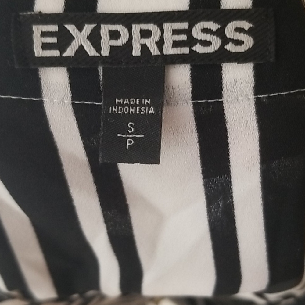 Express white and black striped top small - Picture 6 of 6
